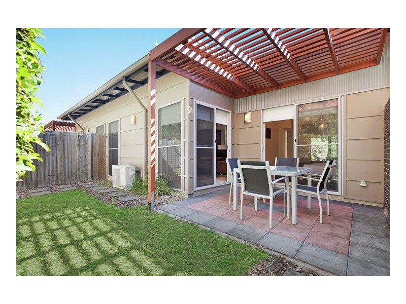 26/80 Moolyyir Street, Urangan QLD 4655