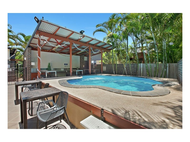 26/80 Moolyyir Street, Urangan QLD 4655