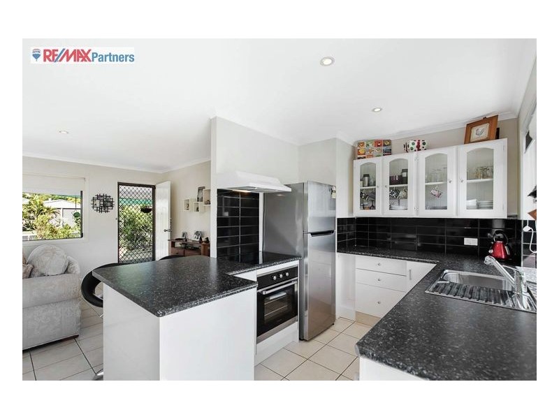 11 Lakeside Court, Torquay QLD 4655