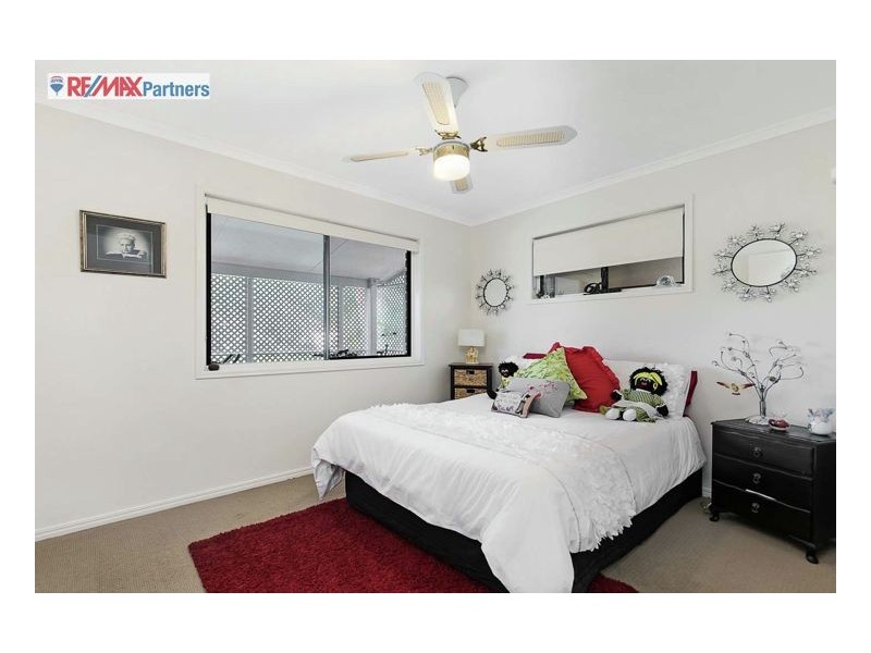 11 Lakeside Court, Torquay QLD 4655