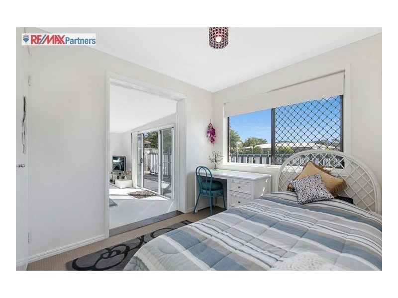 11 Lakeside Court, Torquay QLD 4655