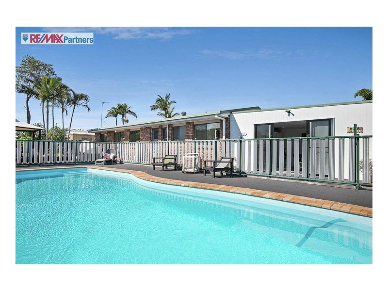 11 Lakeside Court, Torquay QLD 4655