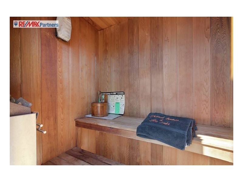 11 Lakeside Court, Torquay QLD 4655