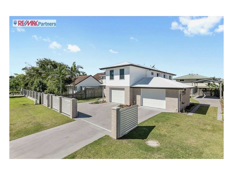 22 Skinner Crescent, Urangan QLD 4655