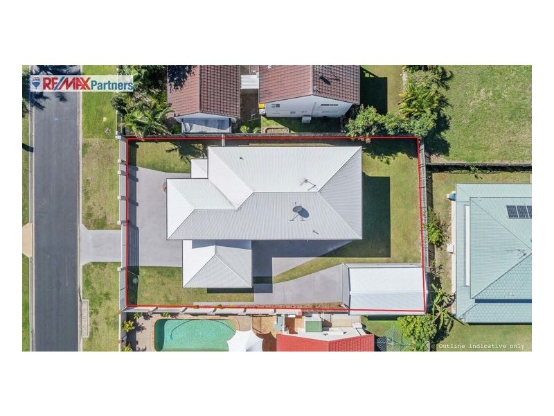 22 Skinner Crescent, Urangan QLD 4655