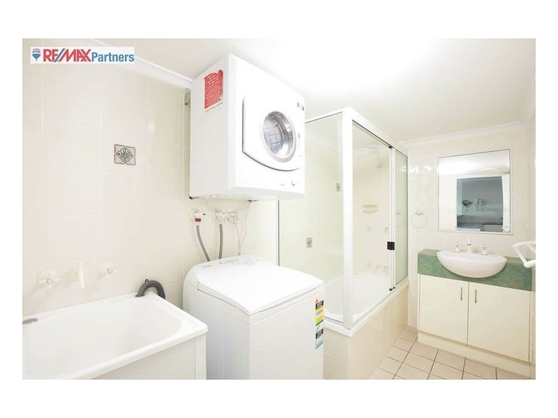 7/407 Esplanade, Torquay QLD 4655