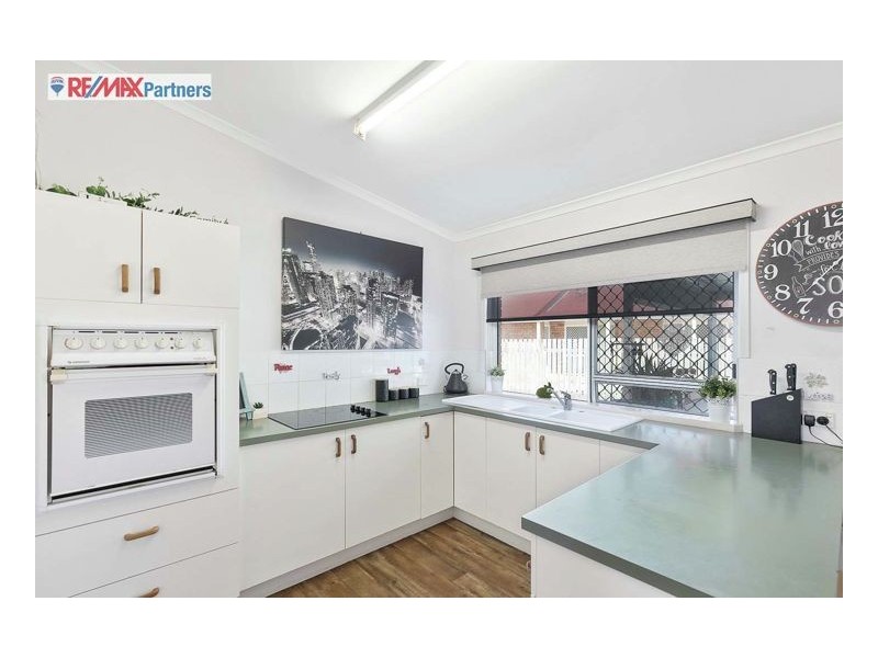 12 Golden Court, Kawungan QLD 4655