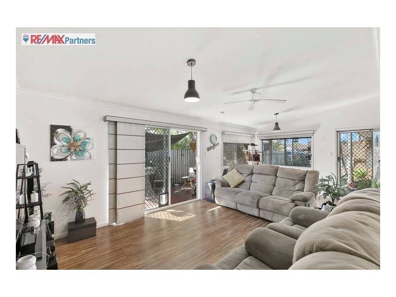 12 Golden Court, Kawungan QLD 4655