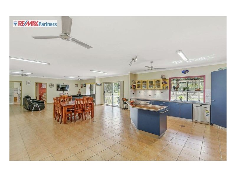 94 Pacific Haven Circuit, Pacific Haven QLD 4659