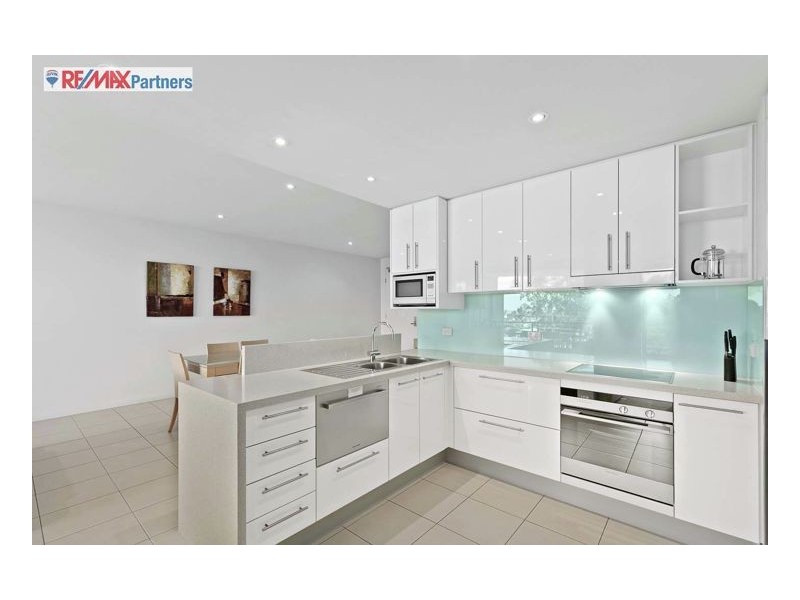 11/625 Esplanade, Urangan QLD 4655