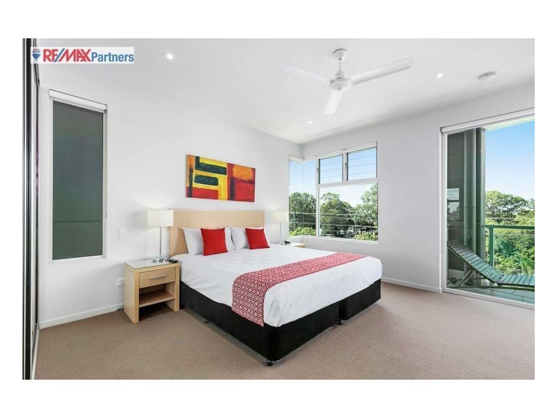 11/625 Esplanade, Urangan QLD 4655