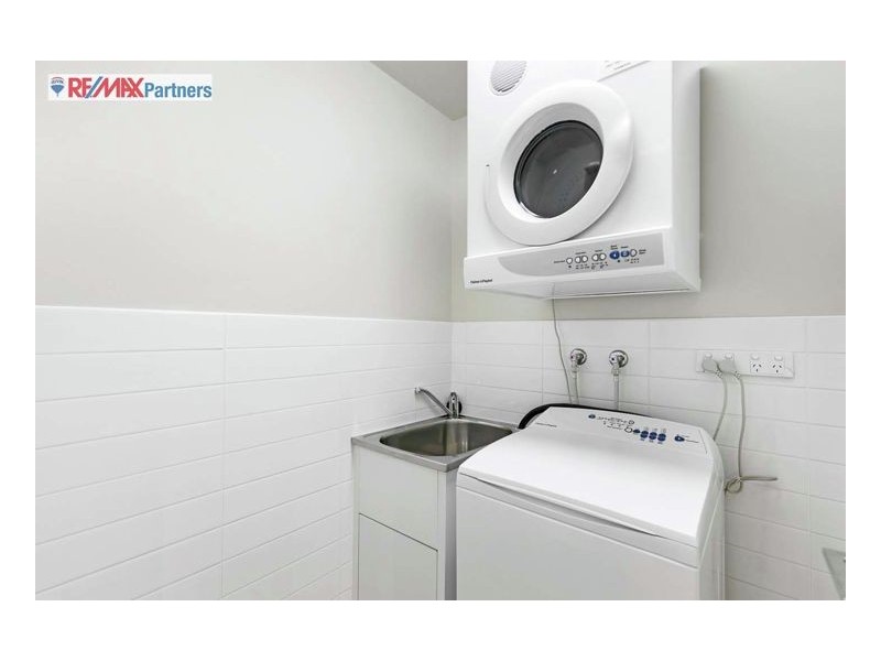 11/625 Esplanade, Urangan QLD 4655