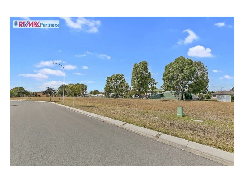 11 Barramundi Dr, Burrum Heads QLD 4659