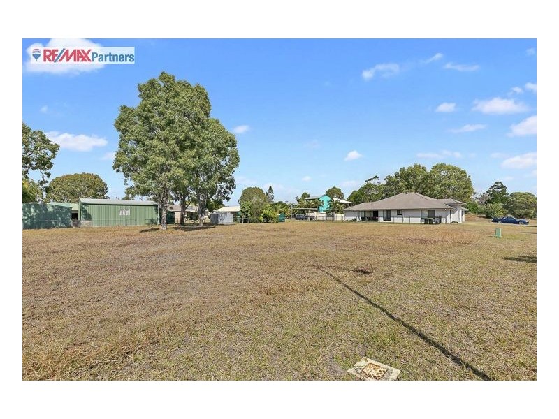11 Barramundi Dr, Burrum Heads QLD 4659