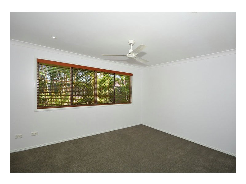 22 Lester Crescent, Torquay QLD 4655