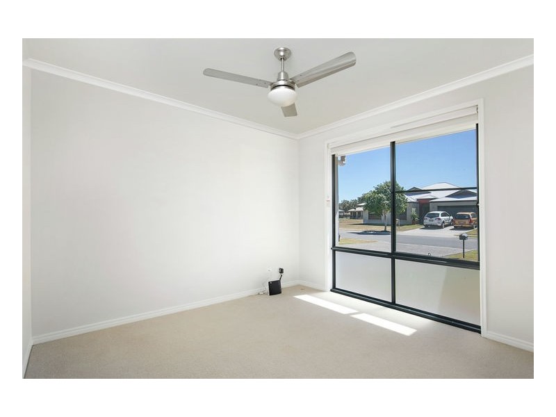 7 Barramundi Drive, Burrum Heads QLD 4659