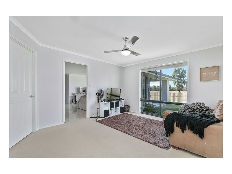 7 Barramundi Drive, Burrum Heads QLD 4659