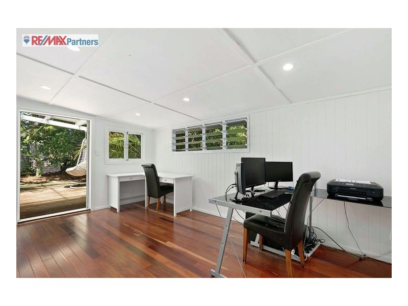 9 Down Street, Scarness QLD 4655