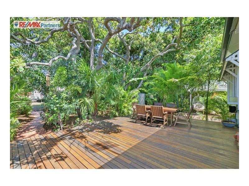 9 Down Street, Scarness QLD 4655