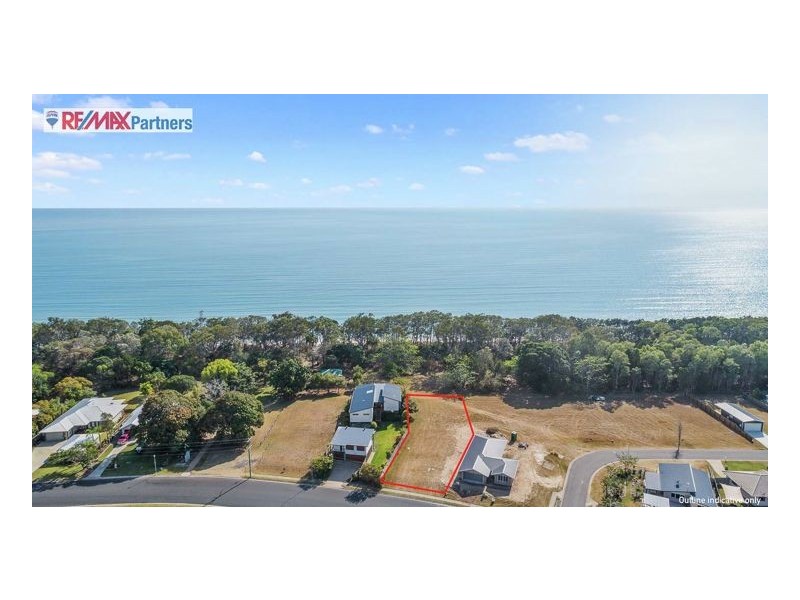 180 Kingfisher Pde, Toogoom QLD 4655