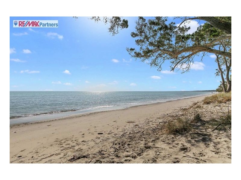 180 Kingfisher Pde, Toogoom QLD 4655