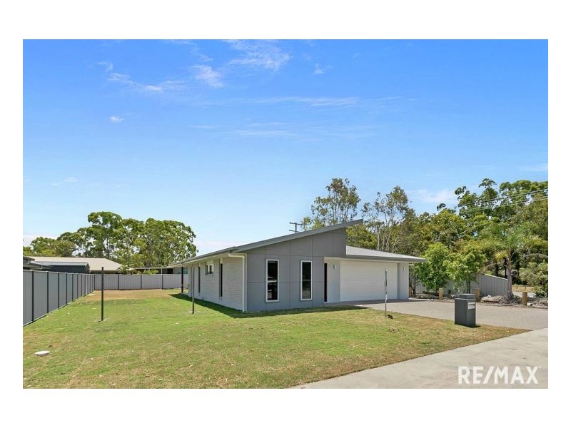 100 Boundary Rd, Urangan QLD 4655