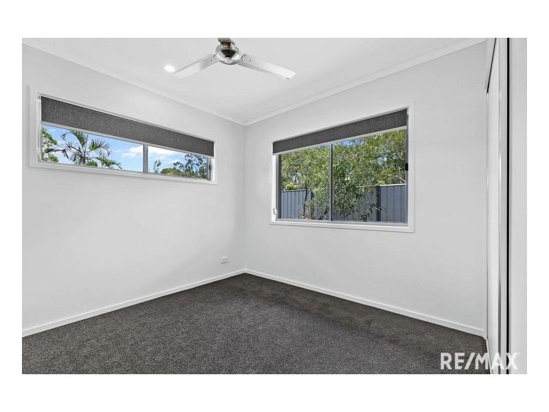 100 Boundary Rd, Urangan QLD 4655