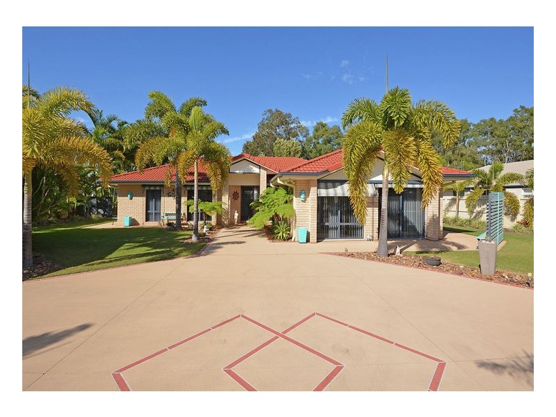 17 Fraser Waters Parade, Toogoom QLD 4655