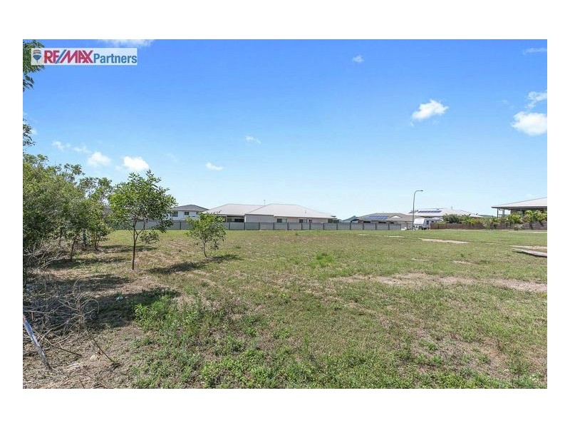 55 Sandy View Drive, Nikenbah QLD 4655