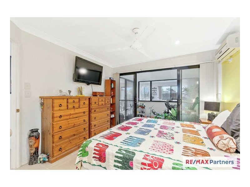 2/1 Ibis Blvd, Eli Waters QLD 4655