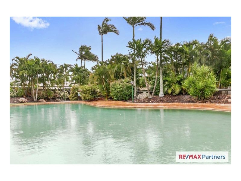 2/1 Ibis Blvd, Eli Waters QLD 4655