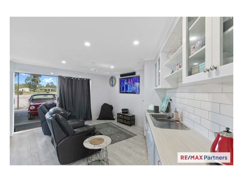 8 Elboz Court, Burrum Heads QLD 4659