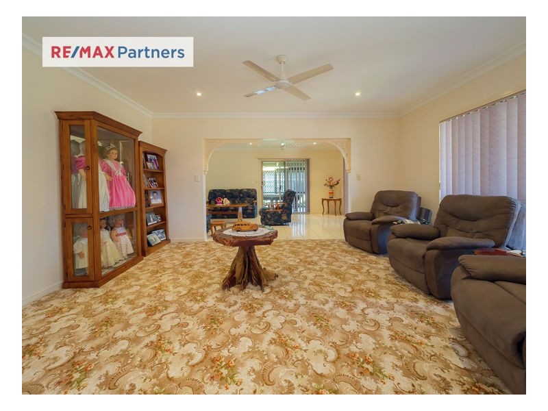 29 Bayrise Drive, Urangan QLD 4655