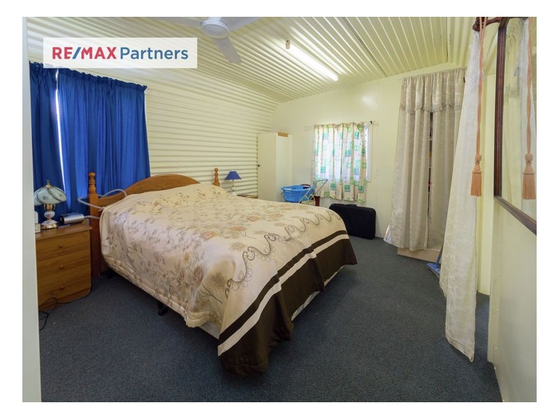 29 Bayrise Drive, Urangan QLD 4655