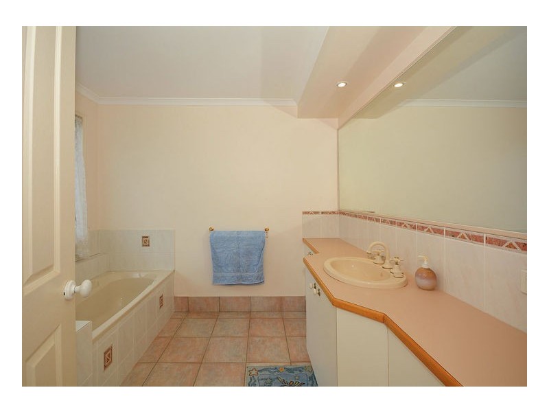 14 Hayman Court, Kawungan QLD 4655