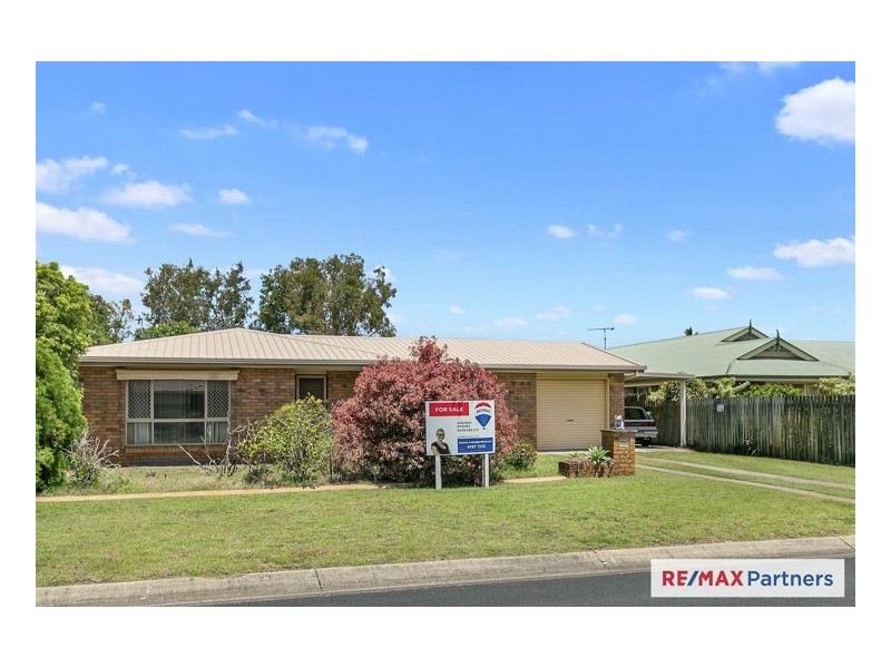 11 Lido Parade, Urangan QLD 4655