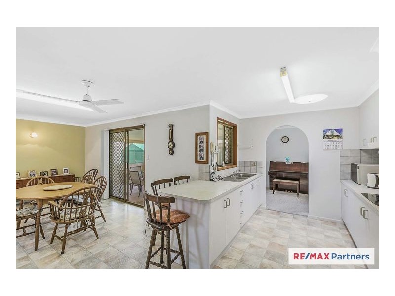 11 Lido Parade, Urangan QLD 4655