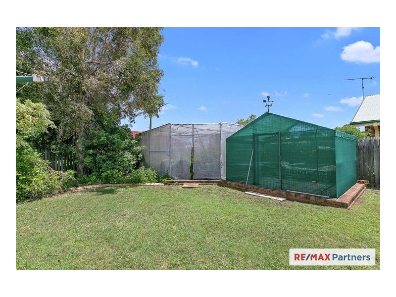 11 Lido Parade, Urangan QLD 4655