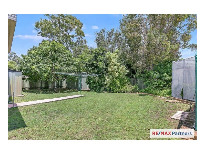 11 Lido Parade, Urangan QLD 4655