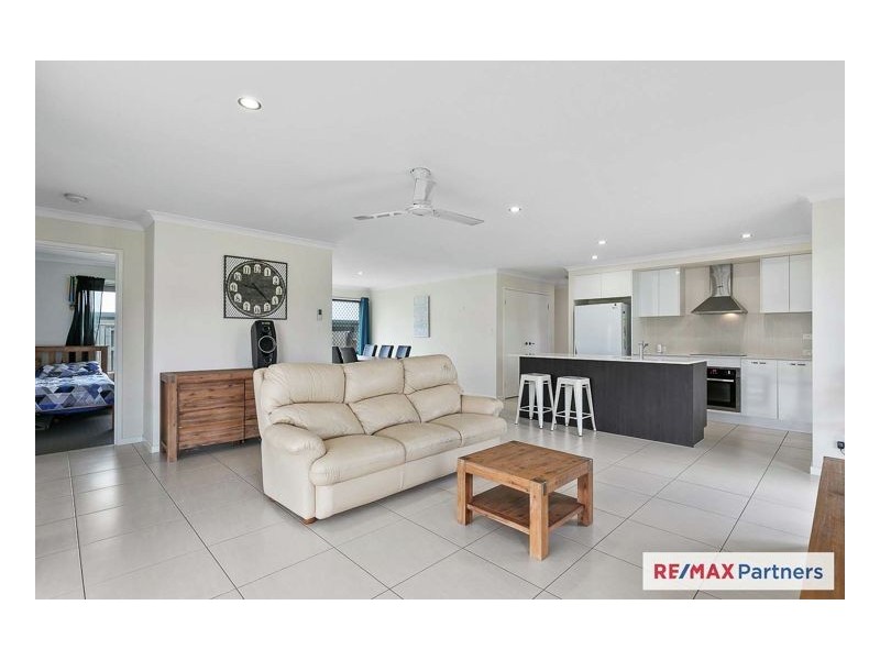 24 Bay Breeze Close, Wondunna QLD 4655