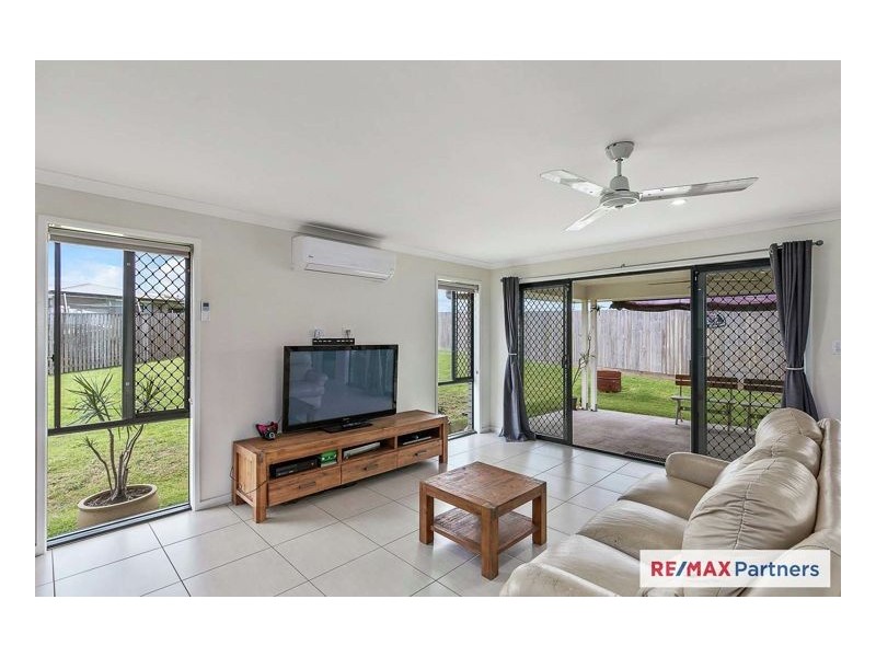 24 Bay Breeze Close, Wondunna QLD 4655