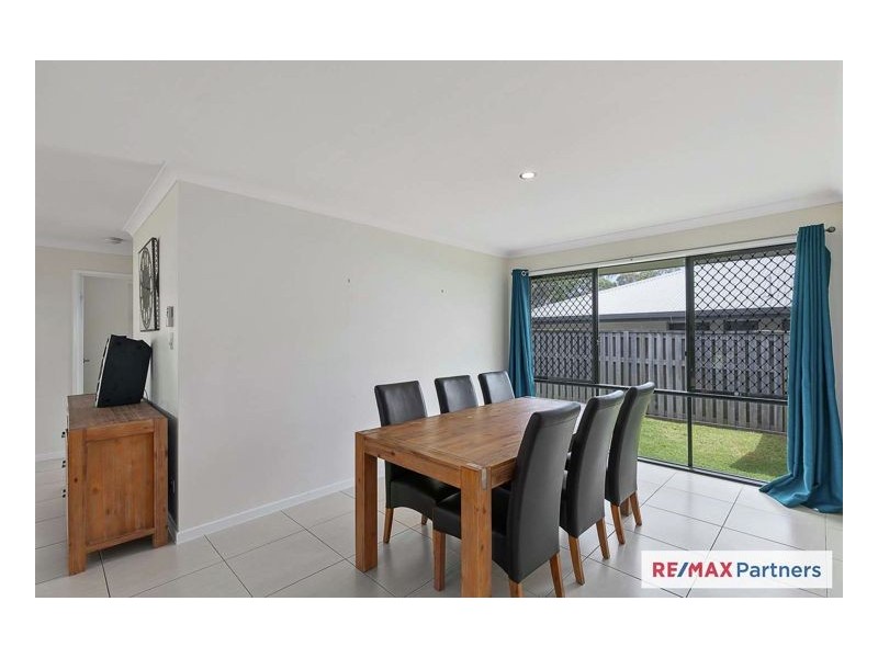 24 Bay Breeze Close, Wondunna QLD 4655