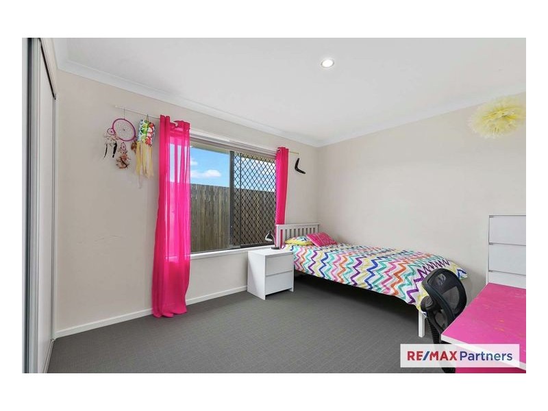 24 Bay Breeze Close, Wondunna QLD 4655