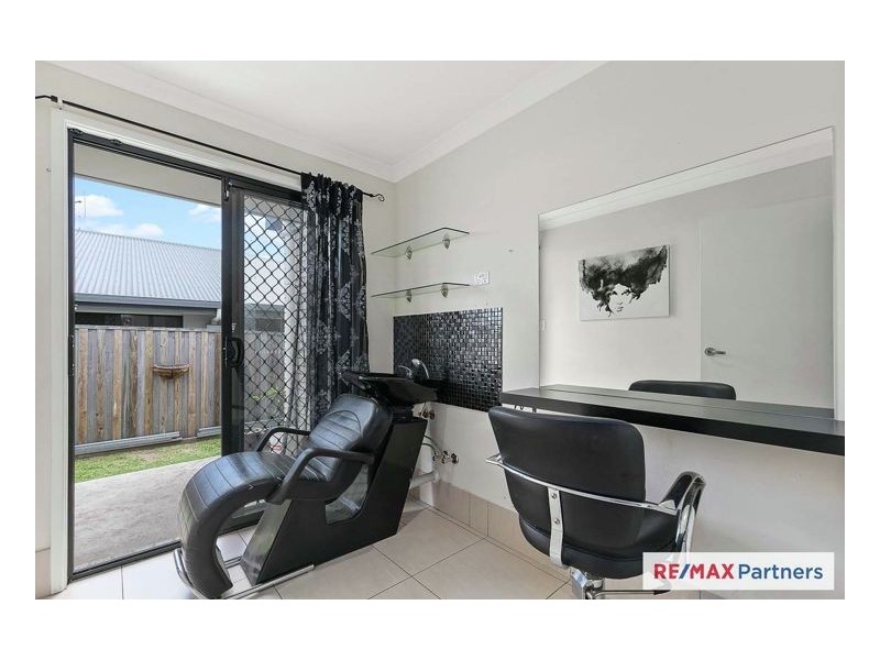 24 Bay Breeze Close, Wondunna QLD 4655