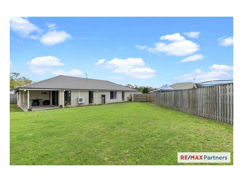 24 Bay Breeze Close, Wondunna QLD 4655