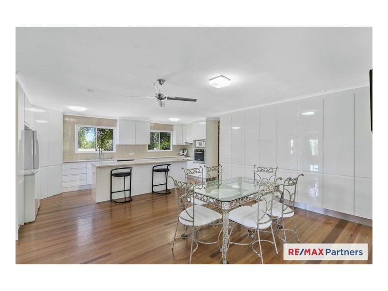 34 Burrum Heads Road, Burrum Heads QLD 4659
