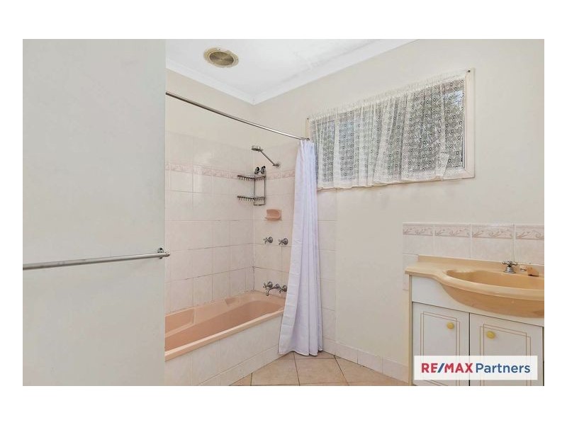 34 Burrum Heads Road, Burrum Heads QLD 4659
