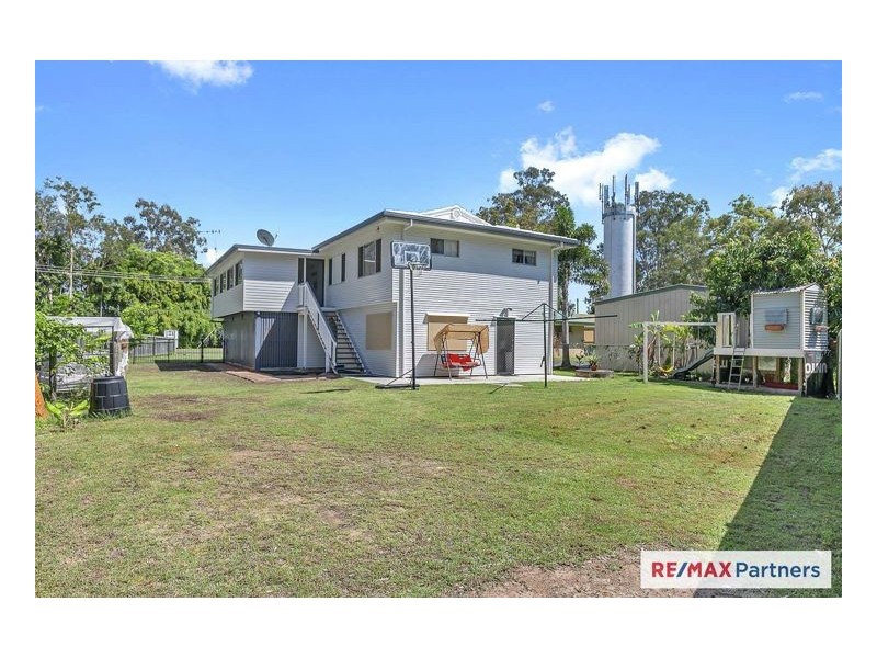 34 Burrum Heads Road, Burrum Heads QLD 4659