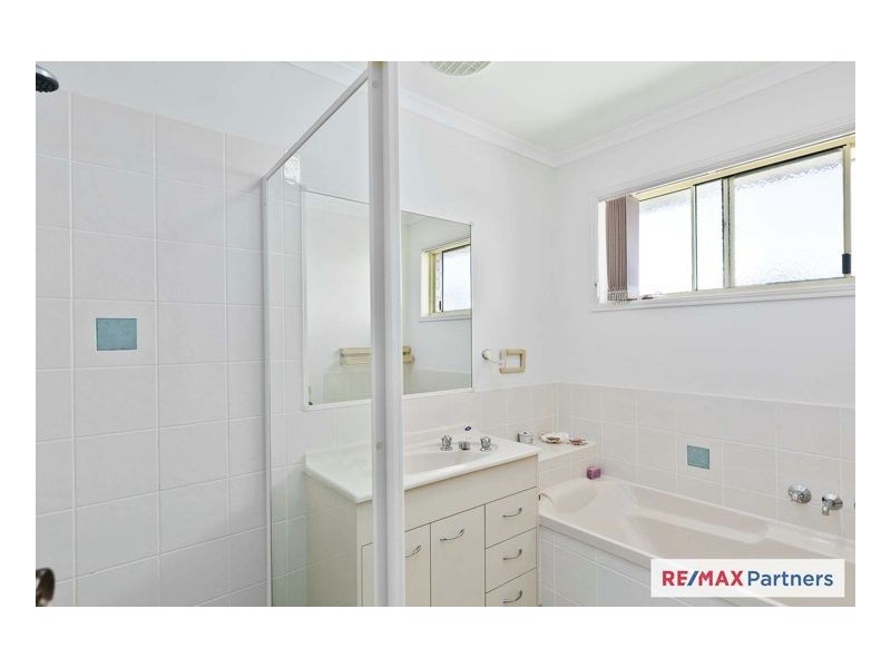 198 Pulgul Street, Urangan QLD 4655