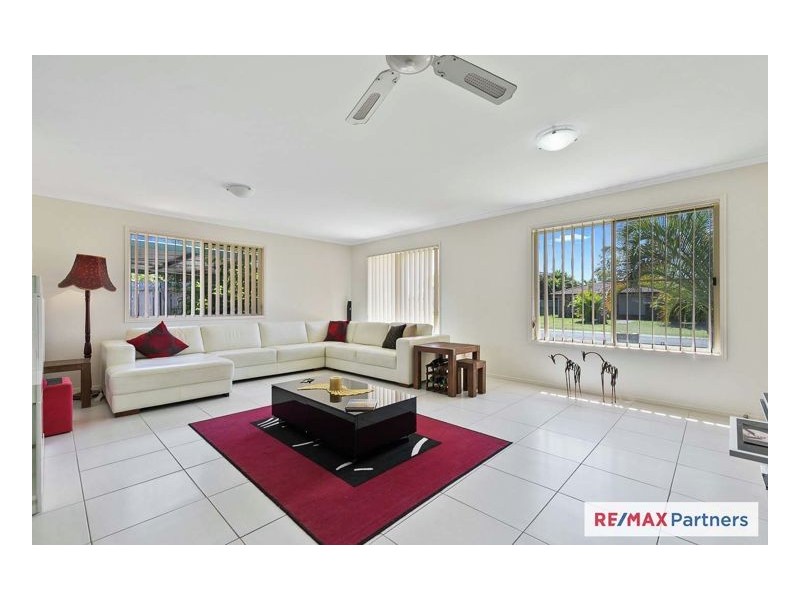 198 Pulgul Street, Urangan QLD 4655